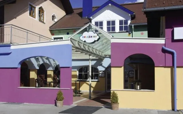 Vulcanino Family Play Resort