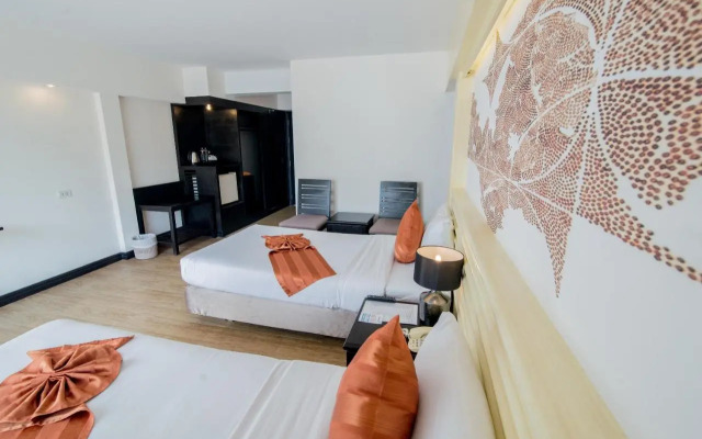 Sea Breeze Jomtien Resort (SHA Extra Plus)