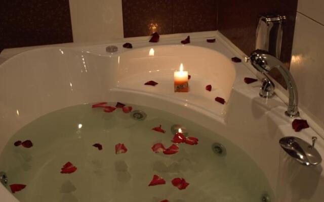 Lyubovnoye Gnezdyshko, Mini-otel'