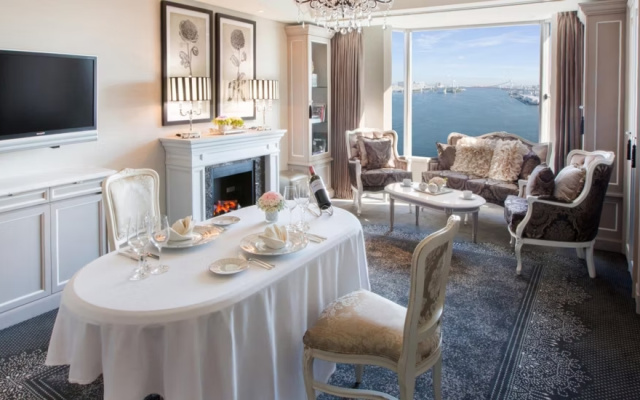 1 Bedroom Dining Area Club Lounge Access Twin Suite with bay view (트윈 침대 2개) 사진 2