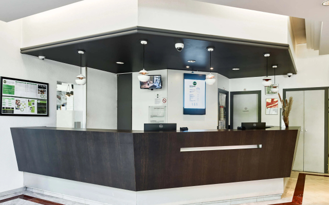 B&B HOTEL Saint-Quentin-en-Yvelines Centre Gare