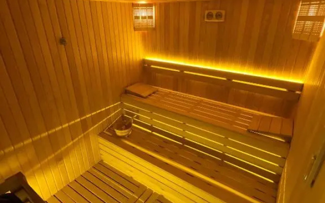 Lures Hotel
