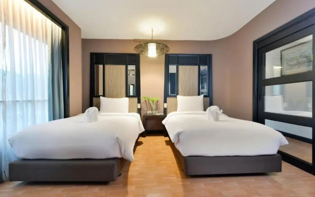 Royal View Resort