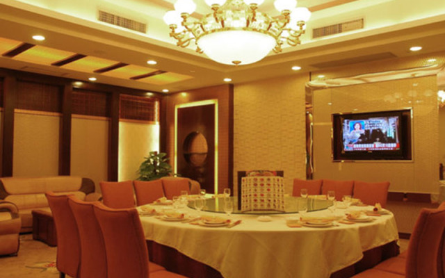东莞怡安大酒店(雁田店)