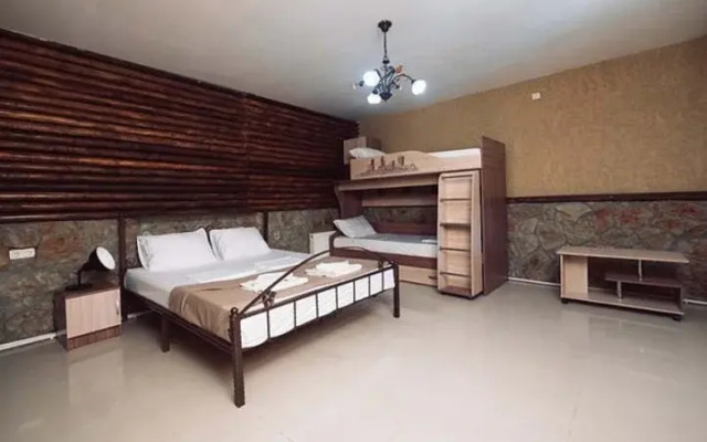 Semejnyij Dom Guest house