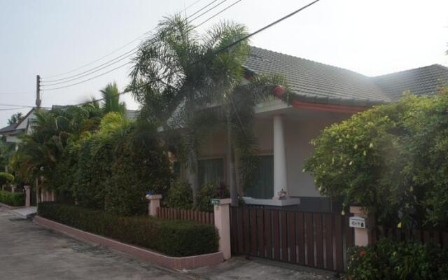 Private pool villa 3 bedroom Jomtien