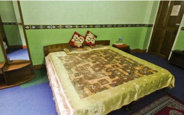 Hotel Golden Nest