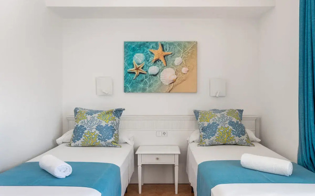 Neptuno Paguera Hostal