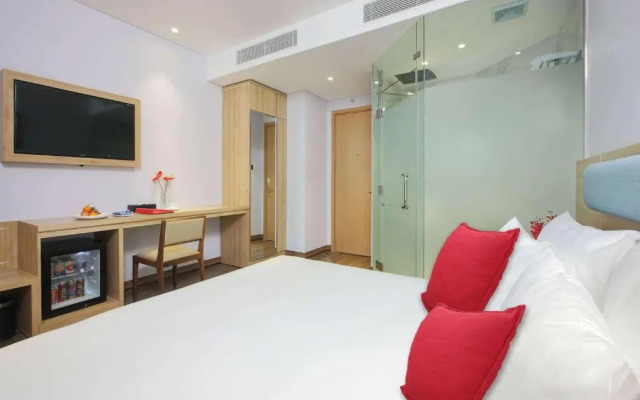 Adora Mira Hotel