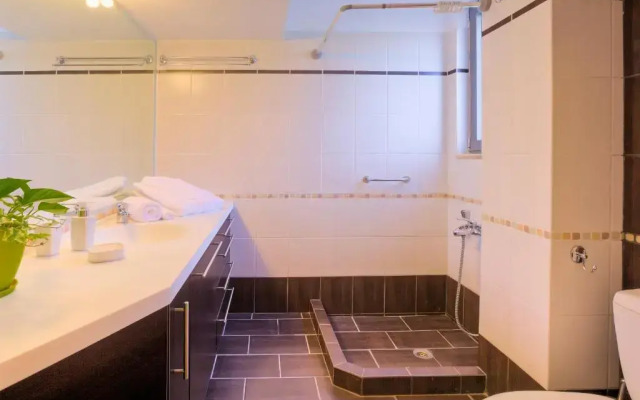 Marini Luxury Apartments and Suites