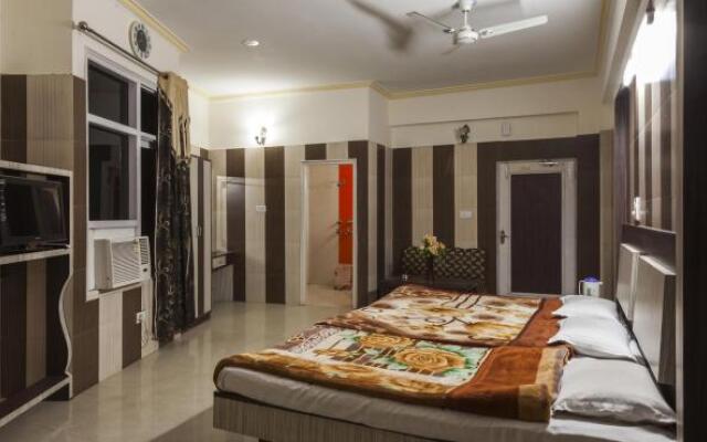 Hotel Kerni Palace