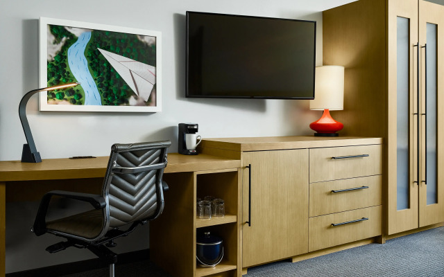 Hyatt Place Peña Station/Denver Airport