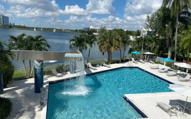 Pullman Miami Airport
