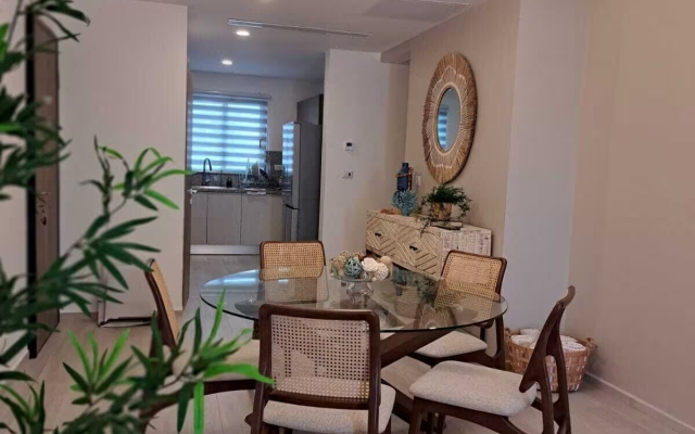 Coral Bay by DR Collection