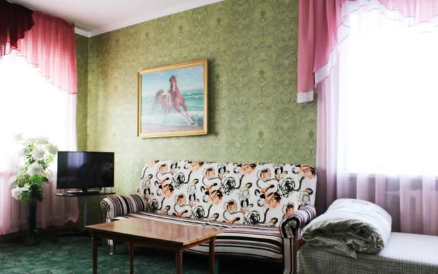 Phoenix Hotel
