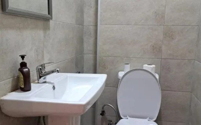 Karvi Hostel & Suites