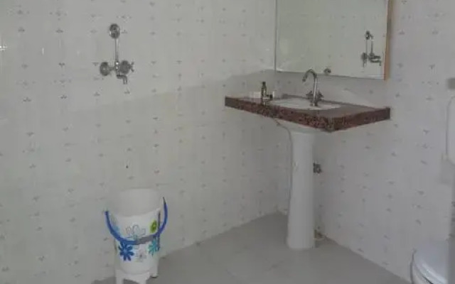 Hotel White Plazo