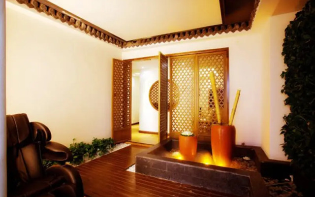 Zhengzhou Qianna Hotel