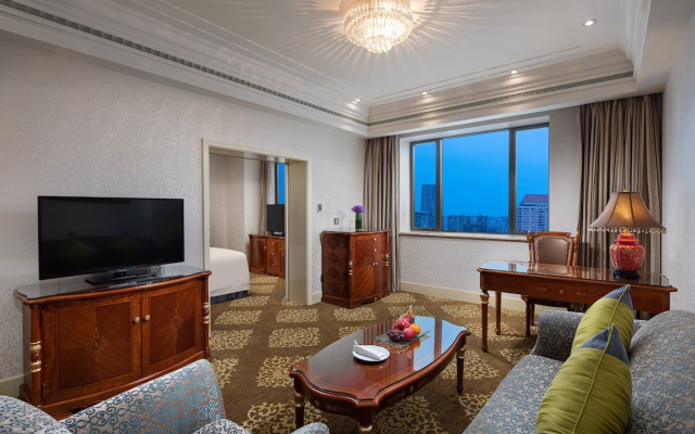 Crowne Plaza Shanghai Nanjing Road by IHG
