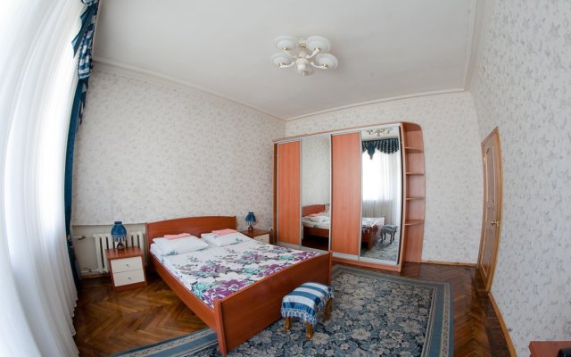 Mh Zemlyanoi Val Hostel