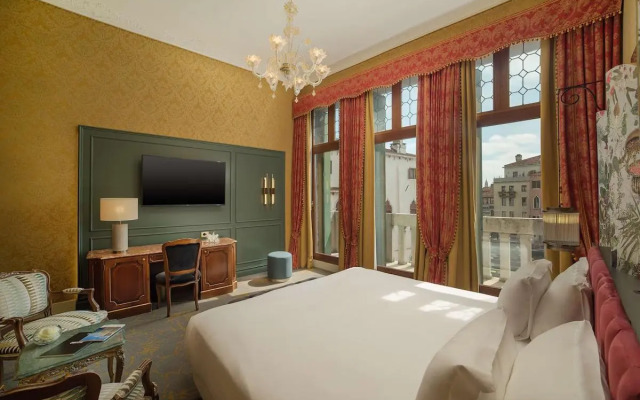 NH Venezia Santa Lucia Hotel