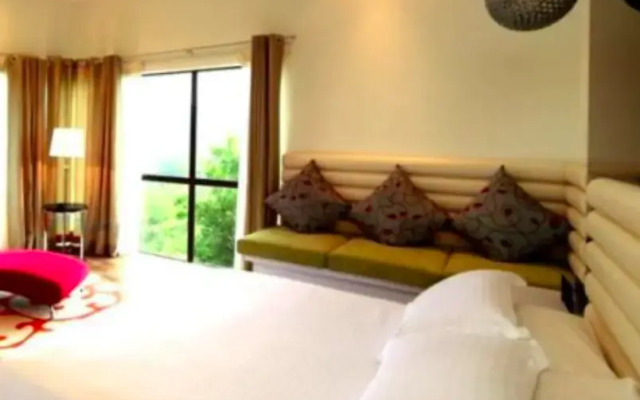 Swiss-Villas And Bungalow Damai Laut