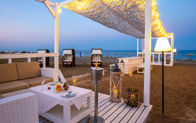 lti Asterias Beach Resort