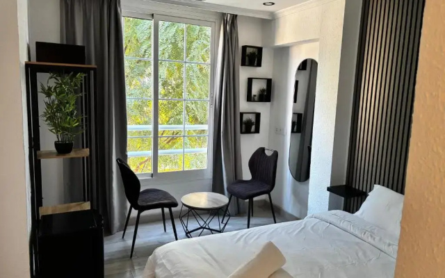 Hotel Sanz