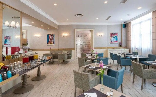 Отель Leonardo Hotel Milan City Center