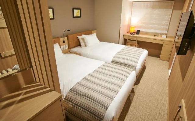 Quintessa Hotel Tokyo Haneda Comic & Books