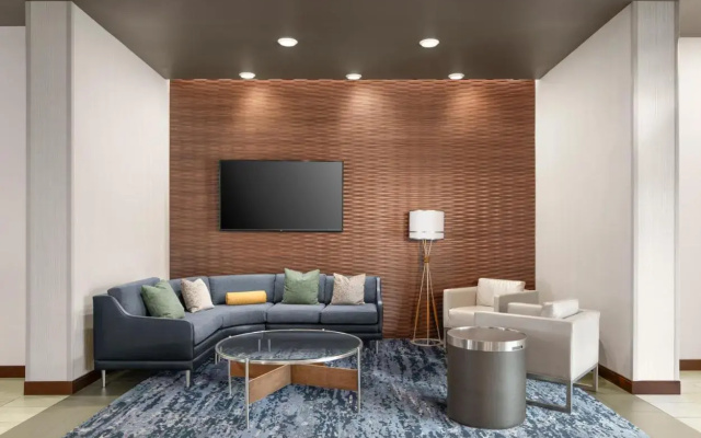 Courtyard by Marriott Seattle SeaTac Airport