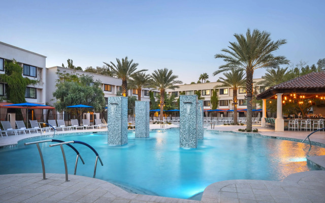 The Scottsdale Resort and Spa, Curio Collection by Hilton