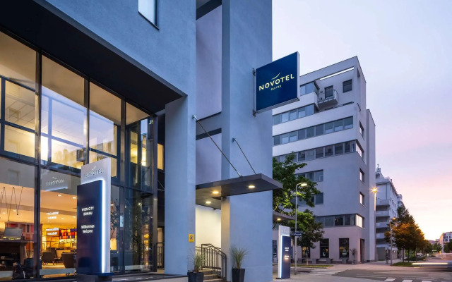 Novotel Suites Wien City Donau Hotel