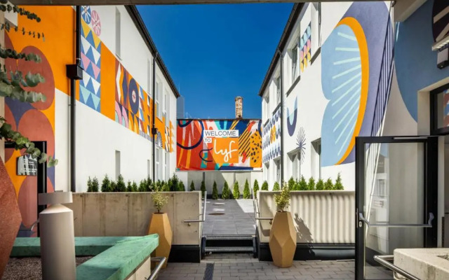 lyf Schönbrunn Vienna