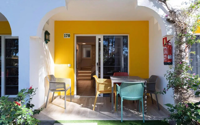 Bungalows Cordial Green Golf