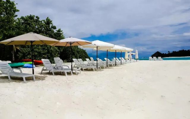Crown Beach Villas Hotel