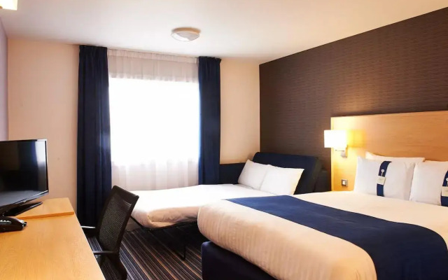 Holiday Inn Express Manchester Airport by IHG