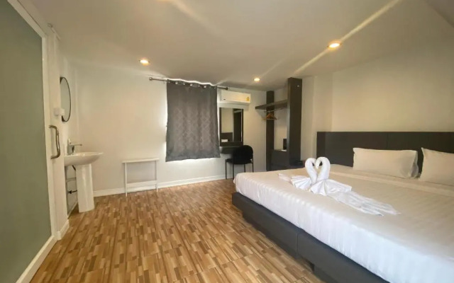 77 Patong Hotel & Spa
