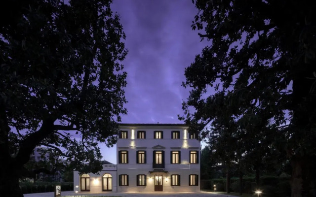 The Foscarini