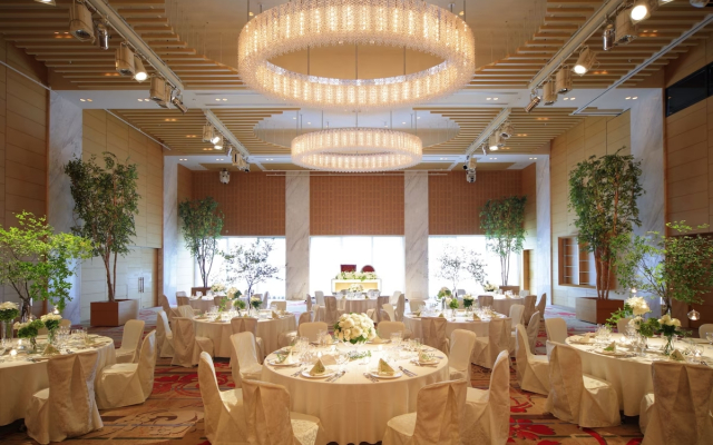 City Plaza Osaka Hotel