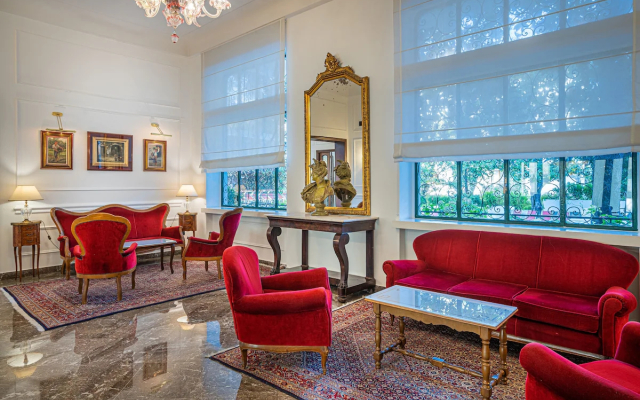Majestic Palace Hotel