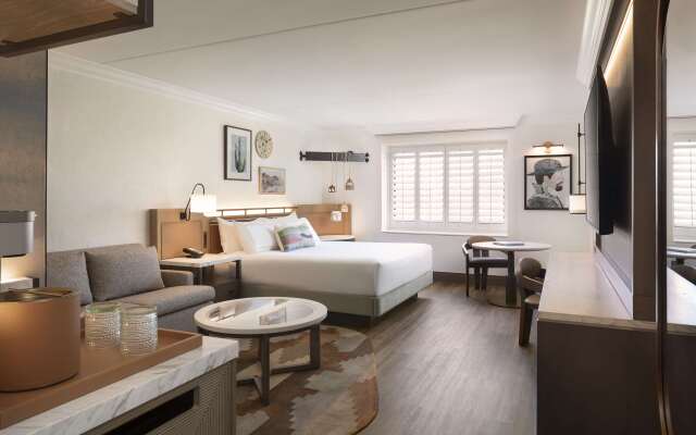 The Scottsdale Resort and Spa, Curio Collection by Hilton