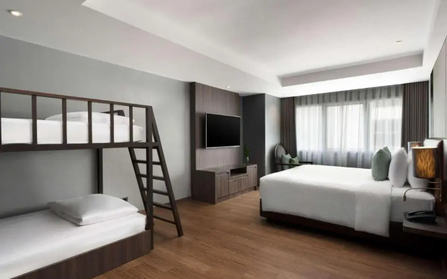 Novotel Living Bangkok Sukhumvit Legacy