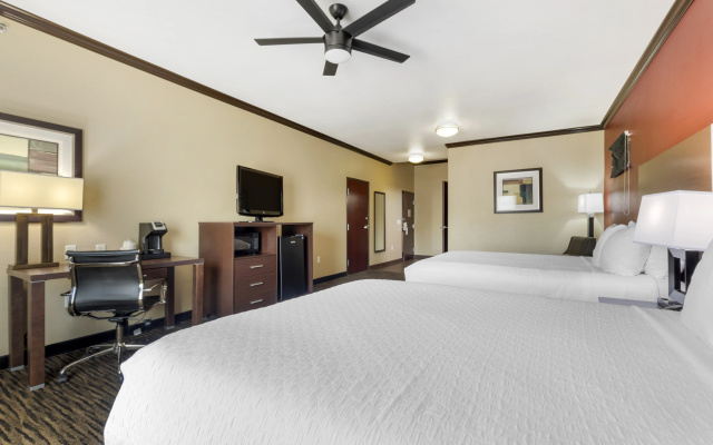 Best Western Plus Classic Inn & Suites
