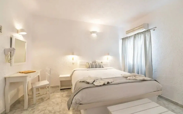 Athermi Suites - Adults Only