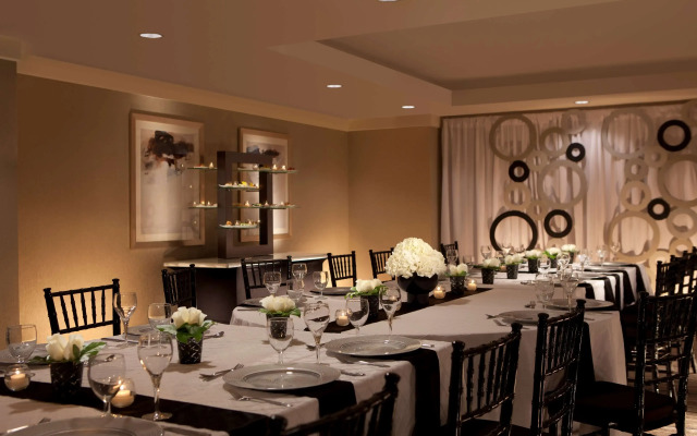 Hilton Orlando Lake Buena Vista - Disney Springs® Area