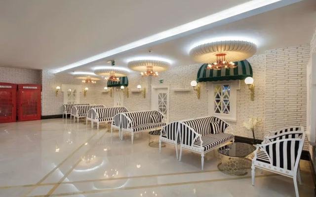 Granada Luxury Beach 