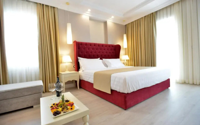 Flower Hotels & Resorts