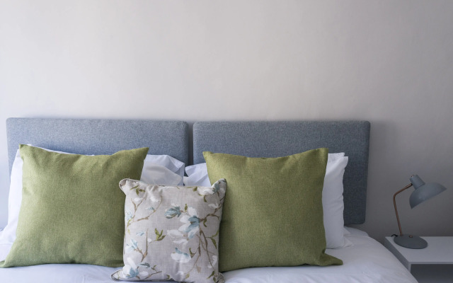 Brighton Marina House Hotel - B&B