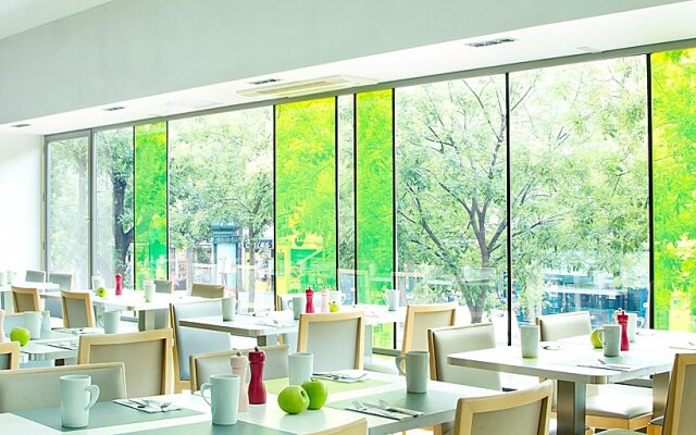 Holiday Inn Paris Opéra Grands Boulevards by IHG